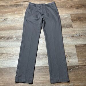 Dockers Men's Charcoal Chinos
